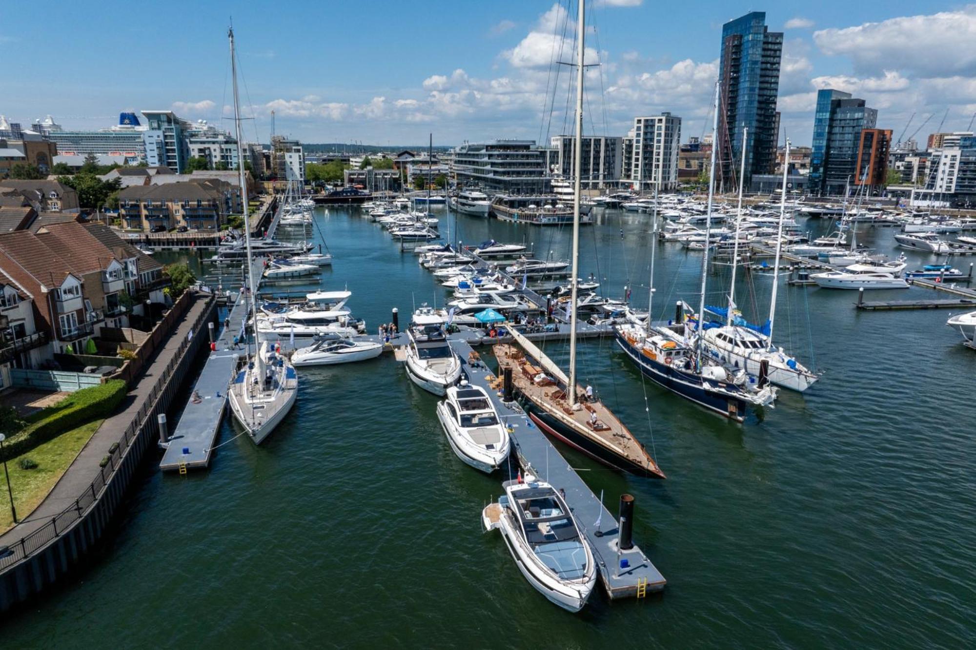 The Greenwich - Two Bedroom Apartment With Parking, Close To Ferry Terminals Southampton Esterno foto